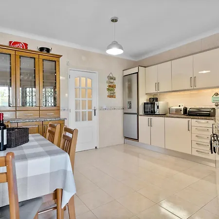Casa Jackson - Private 15 Mins Walk To The Beach, Restaurants And Bars 빌라 카르보에이루