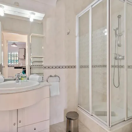 Casa Jackson - Private 15 Mins Walk To The Beach, Restaurants And Bars 빌라 *