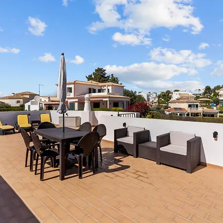 Villa Casa Jackson - Private 15 Mins Walk To The Beach, Restaurants And Bars *